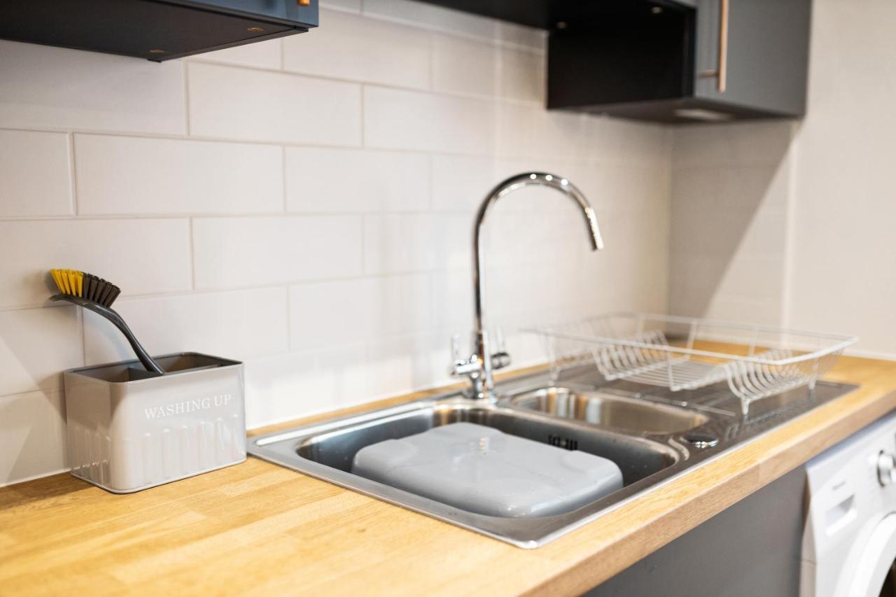 7 Bedroom House Ensuite Rooms, Fully Equipped Kitchen, Free Wifi, Tvs In All Rooms City Centre Close To A46 Inspire Homes Κόβεντρι Εξωτερικό φωτογραφία