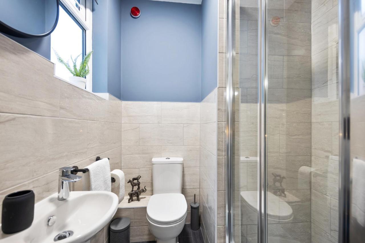 7 Bedroom House Ensuite Rooms, Fully Equipped Kitchen, Free Wifi, Tvs In All Rooms City Centre Close To A46 Inspire Homes Κόβεντρι Εξωτερικό φωτογραφία