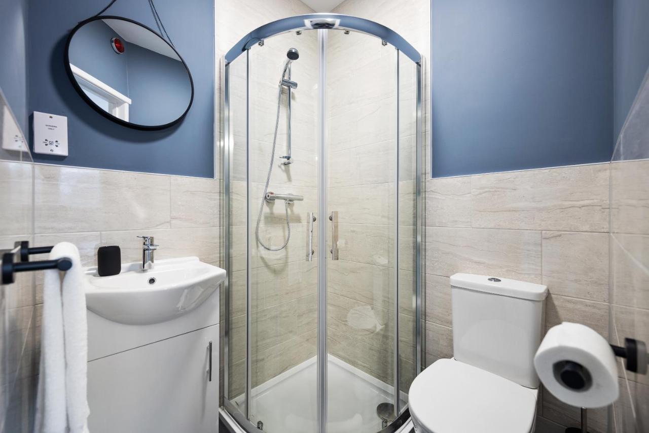 7 Bedroom House Ensuite Rooms, Fully Equipped Kitchen, Free Wifi, Tvs In All Rooms City Centre Close To A46 Inspire Homes Κόβεντρι Εξωτερικό φωτογραφία